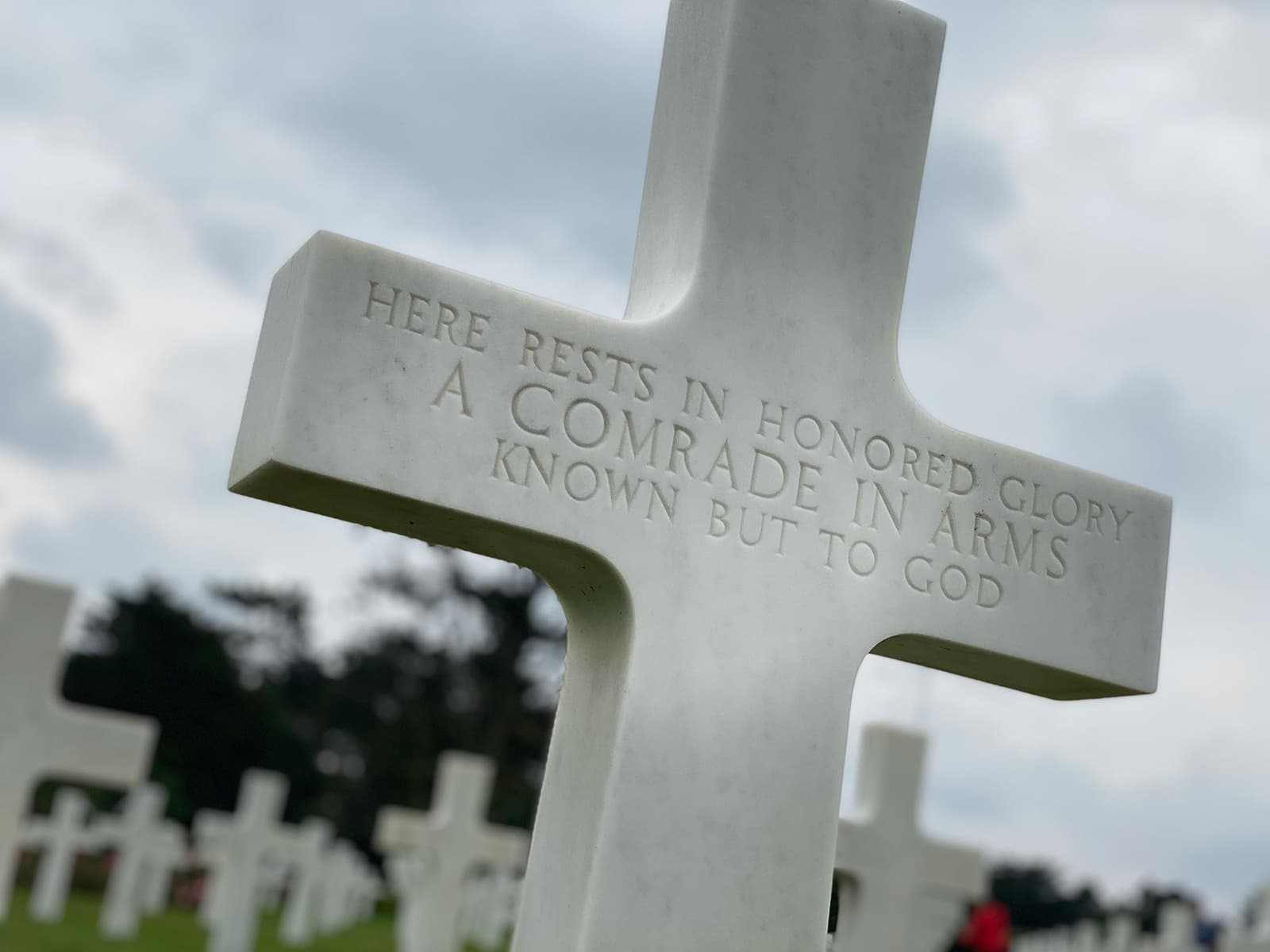Cross inscribed for an unknown servicemember